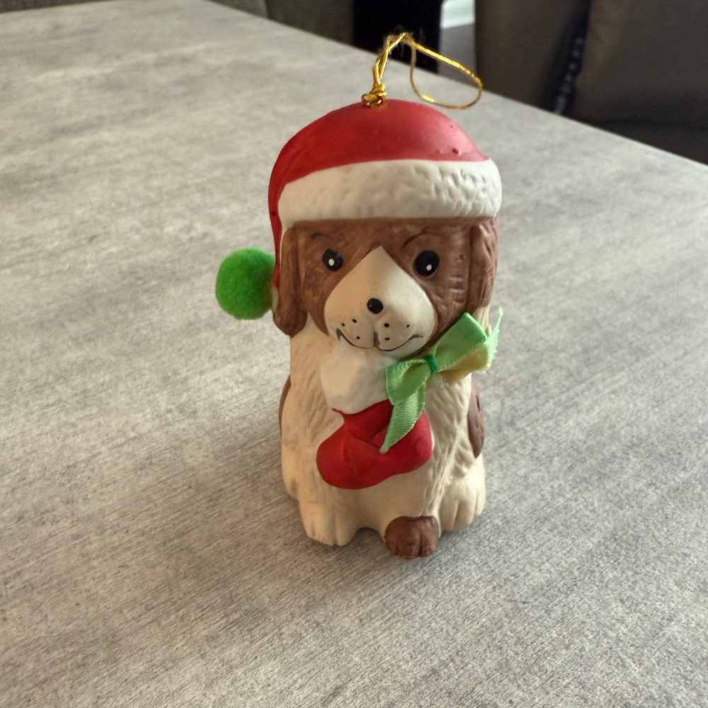 VTG 1986 Giftco Hollybells Ceramic Puppy Dog Bell Christmas Ornament – 3”